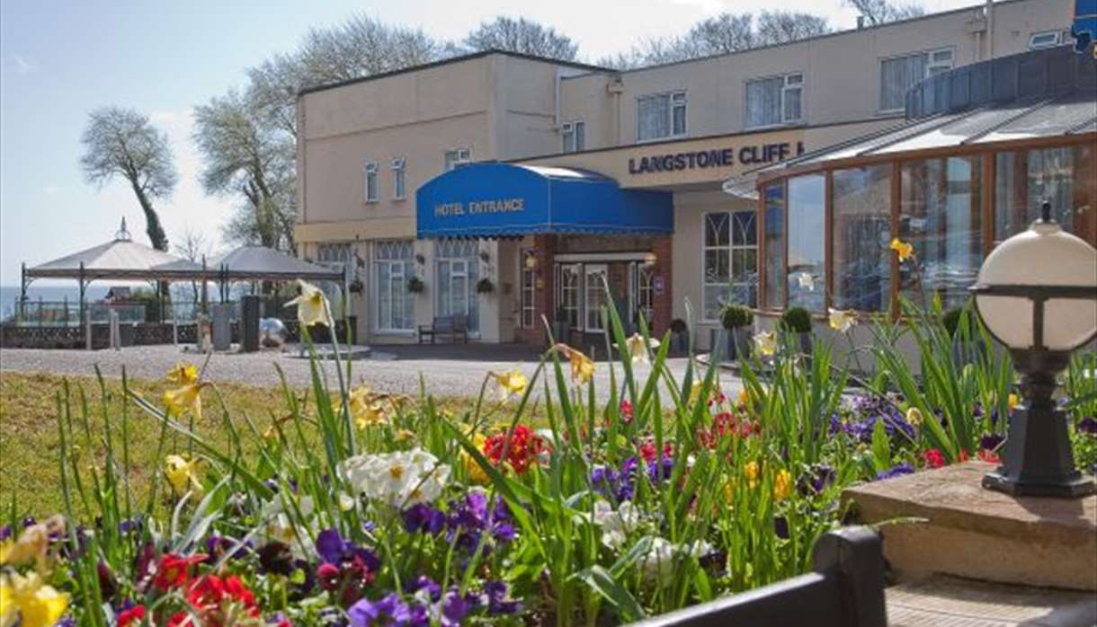 Langstone Cliff Hotel exterior